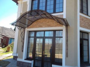 Кованые козырьки 