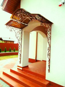 Кованые козырьки 